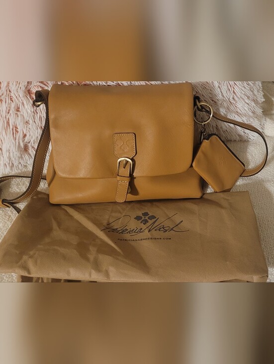 Patricia Nash Handbags - Patricia Nash Caramel Tan Leather Crossbody w Coin Pouch NWOT & Dustbag